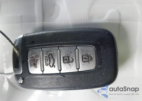 2012 Hyundai Genesis 3.8 from USA, damaged, VIN KMHGC4DD1CU203725